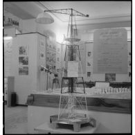 Exposition lors de la "semaine de l'aviation" à Vichy : stand de l'armée de l'Air.