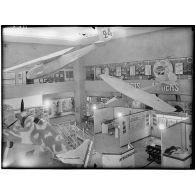 Exposition sur l'aviation civile et militaire au palais des congrès de Marseille dans le cadre de la foire exposition de la ville.