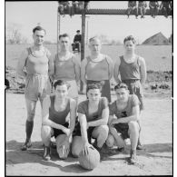 Equipe de basket-ball d'une unité de l'armée de l'Air d'armistice.