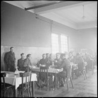 Un mess sur la base aérienne de stockage de Lyon-Bron.