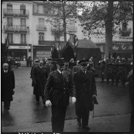 Arrivée du maréchal Pétain et de l'amiral Darlan aux obsèques du général Huntziger à Vichy.