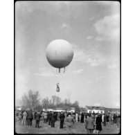 Semaine de l'aviation sur l'hippodrome de Vichy-Bellerive.