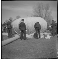 Semaine de l'aviation sur l'hippodrome de Vichy-Bellerive.