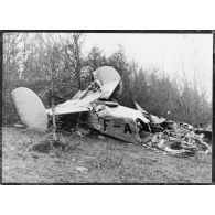 Débris de l'avion de transport Potez 662 qui s'est écrasé le 12 novembre 1941 dans le massif de l'Aigoual près de la commune du Vigan et à bord duquel se trouvait le général d'armée Charles Huntziger, ministre de la Guerre.