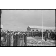Cérémonie de lever des couleurs lors de la célébration du 14 Juillet sur l'aérodrome de Vichy-Rhue.