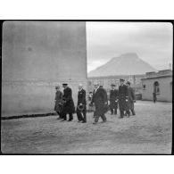 Le général de brigade aérienne Jean-Marie Bergeret, secrétaire d'Etat à l'Aviation, arrive à l'école des pupilles de l'Air (EPA) à Grenoble pour une visite d'inspection.