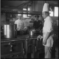 La cuisine de l'Ecole des pupilles de l'Air (EPA) à Grenoble.