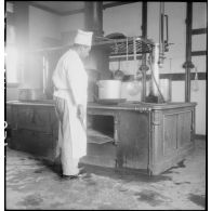 Les cuisines sur une base aérienne.