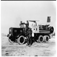 Véhicule de sécurité incendie des pompiers de l'Air.