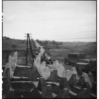 Des convois franchissent la ligne Siegfried en Rhénanie-Palatinat.