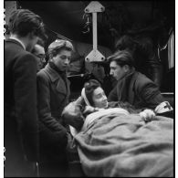 Evacuation par train en gare de Saujon d'une habitante de Royan blessée.