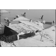 Destruction dans le port de Dunkerque.