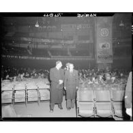 Soirée de la Marine nationale au Vélodrome d'Hiver : arrivée de Louis Jacquinot, ministre, et de Henri Frenay, ministre des Prisonniers, Déportés et Réfugiés.