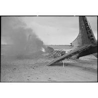 Crash d'un bombardier en piqué Douglas SDB-5 Dauntless de la flottille 3FB sur une des pistes d'envol de la base de Cognac.