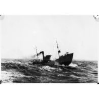 Patrouilleur en haute mer (reproduction).