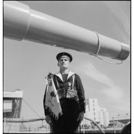 Marin porte-fanion du torpilleur Simoun.