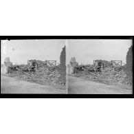 Perthes : maisons en ruines. [légende d’origine]