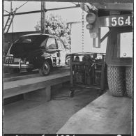 Maison-Carré. Atelier des "Subsistances". Maintenance des véhicules.