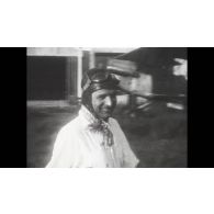 [Fonds cinématographique de Robert Ducommun. Vingt-trois bobines de films 9,5 mm sur l'Indochine (1932, s. d.).]