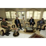 Entretien entre les ministres de la Défense Français et Afghan.