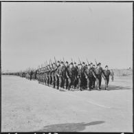 Garde du drapeau du 67e régiment d'infanterie de marine (RIMa) au CITO. Défilé des troupes.
