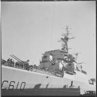 Alger. Le croiseur De Grasse (C610) à quai.
