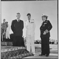 Ouargla. Pierre Messmer et les autorités pendant la cérémonie.