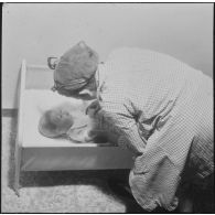 Colomb-Béchar. Centre professionnel. Cours de puériculture.