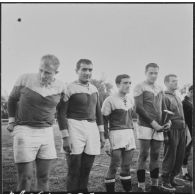 Maison Carrée. Finale de rugby. Equipiers de la CRT n°10 (compagnie régionale du train n°10).