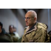 Portrait du général Rémy Cadapeaud au centre opérationnel de Mourmelon.