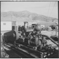Sidi Mohammed Ben Aouda. Puits ODM6 de la SN REPAL (société nationale de recherche et d'exploitation de pétrole en Algérie). Les machines.