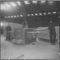 Sidi Chami. Menuiserie Lyon-Standard. Ponceuses.