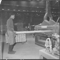 Sidi Chami. Menuiserie Lyon-Standard. Ponceuses.