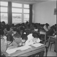 Clinchant. Centre de formation professionnelle agricole (CFPA). Les élèves dans la salle de cours.