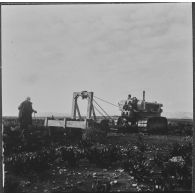 Ouled Zid. Les bulldozers de la Défense et Restauration des sols (DRS) en plein travail.