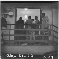 Mers el-Kébir. Visite d'autorités civiles et militaires à la base navale.