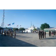 Rassemblement des casques bleus de l'unité de commandement et d'appui (UCA) à Deir Kifa, au Sud-Liban.