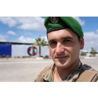 Portrait d'un soldat libanais au terme de sa formation à Deir Kifa, au Sud-Liban.