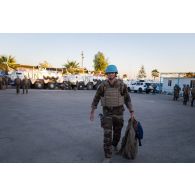 Portrait d'un casque bleu au départ d'un convoi sur le camp de Deir Kifa, au Sud-Liban.
