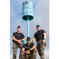 Portrait des gendarmes du détachement de la gendarmerie prévôtale à Deir Kifa, au Sud-Liban.