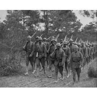 [Front d'Orient. Maroc. Marne, revue des troupes noires américaines. Constantinople, entrée du général Franchet d'Espèrey.].