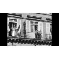 Fonds cinématographique de Pierre Besson. Film numéro 3 sur la libération de Paris (fin août 1944).