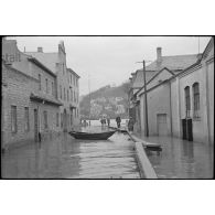 Le Rhin est sorti de son lit, la ville de Koblenz (Coblence) est inondée.