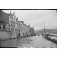Le Rhin est sorti de son lit, la ville de Koblenz (Coblence) est inondée.