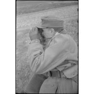 Bergmann s'attarde sur un colonel (Oberst).