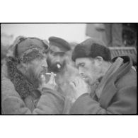 Portrait d'un villageois ou d'un prisonnier requis par les Allemands pour des travaux.