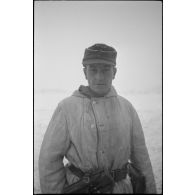Sur le front de Vitebsk (Witebsk), l'inspection du général (Generalmajor) Mortimer von Kessel, commandant la 20e division blindée allemande et les activités du schwere Panzerjäger-Abteilung 519.