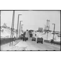 Traversée d'un pont dans Vitebsk (Witebsk).