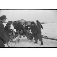 Un obusier de 10,5 cm FH 18.