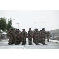 Arrivée d'un 92e régiment d'infanterie (RI) pour une cérémonie sur la place d'armes de Zayed military city, aux Emirats arabes unis.